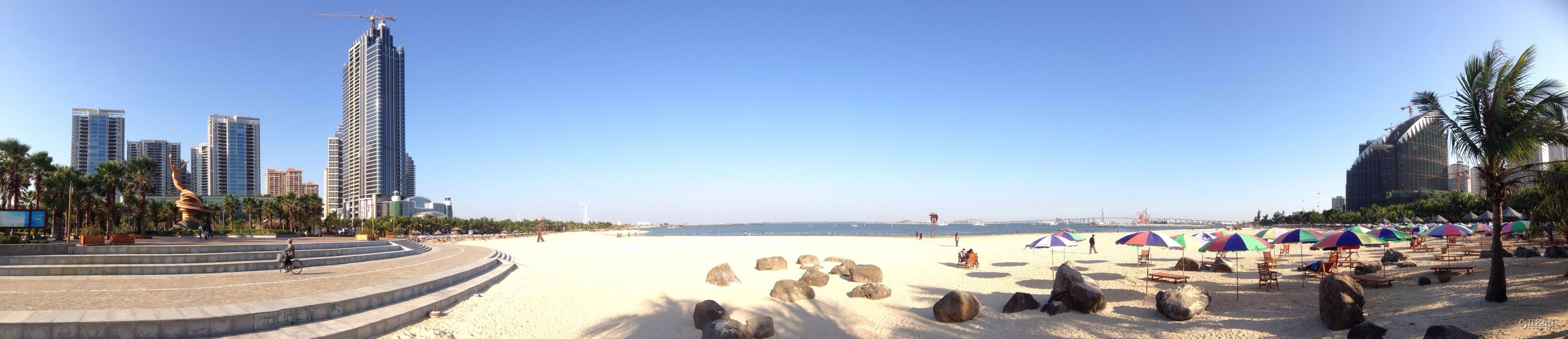 老帖了,但还是不错的,原帖在此:http://bbs.gd.gov.cn/thread-7577422-1-1.html(多图慎入) 花园城市湛江细数湛江市区的公园 湛江市位于中国大陆最南端的海港城市,历来以环境优美而著称。1959年湛江就获得了花园城市的称号。后来又获得了许多赞誉。邓小平同志赞誉湛江是北有青岛,南有湛江。因而得名南方的青岛。周恩来总理称赞湛江房子建在树林中,既幽静,又雅致,像个小巴黎。陈毅元帅赞美湛江冬犹暖,秋如夏,凉风动,炎氛化,是东方日内瓦。冰心大师,诗