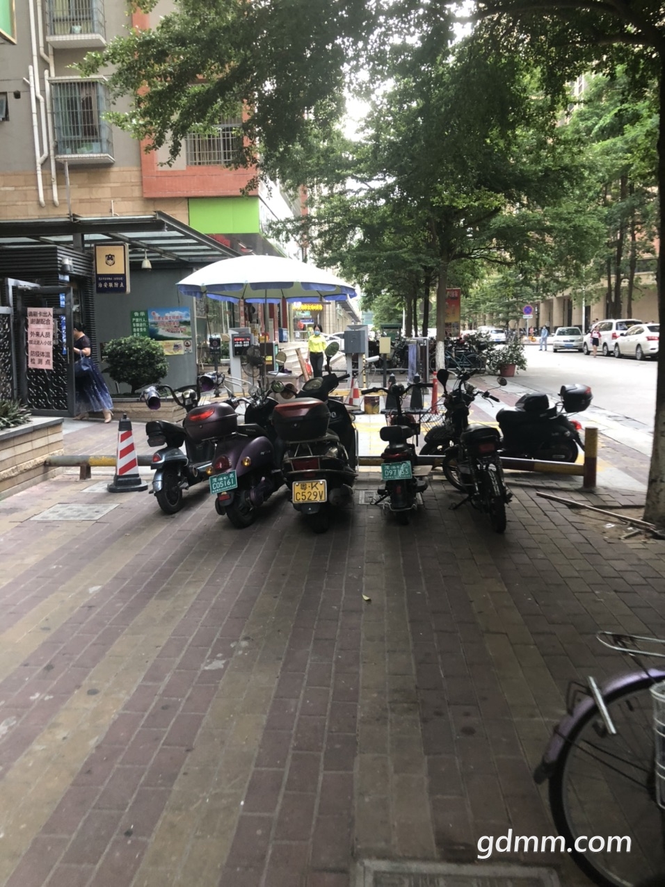 front1_FgX_w-hJvi4WnTVEwDVle_aK3h2Q.jpg