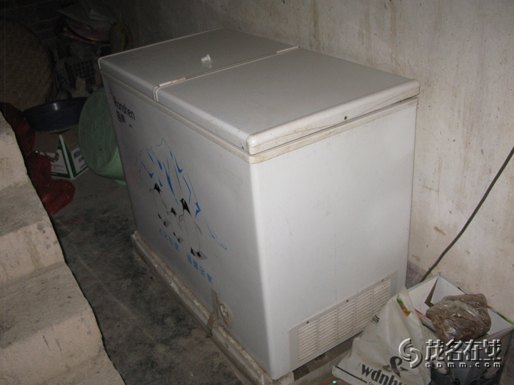 Ƭ 093.jpg
