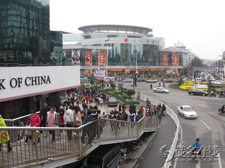 Ƭ 052.jpg