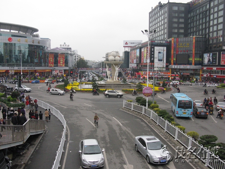 Ƭ 050.jpg