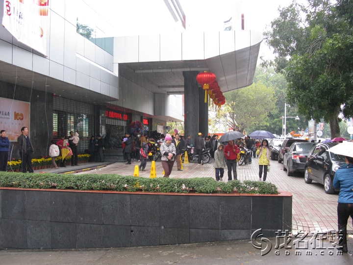 Ƭ 056.jpg