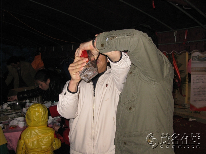 Ƭ 044.jpg