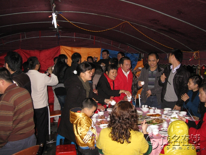 Ƭ 042.jpg