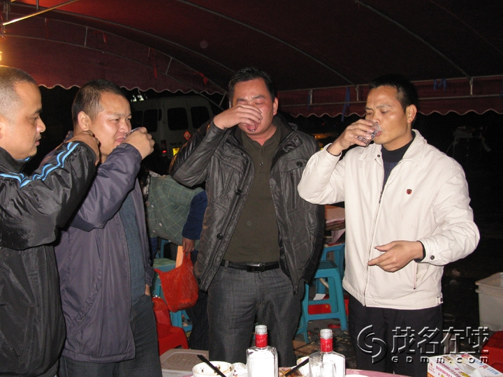 Ƭ 083.jpg