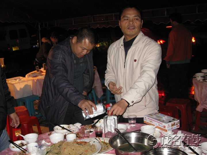 Ƭ 071.jpg