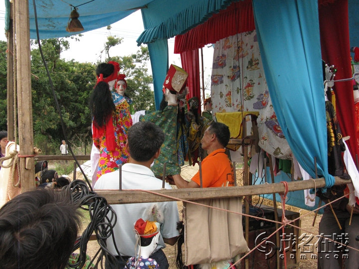 Ƭ 051.jpg