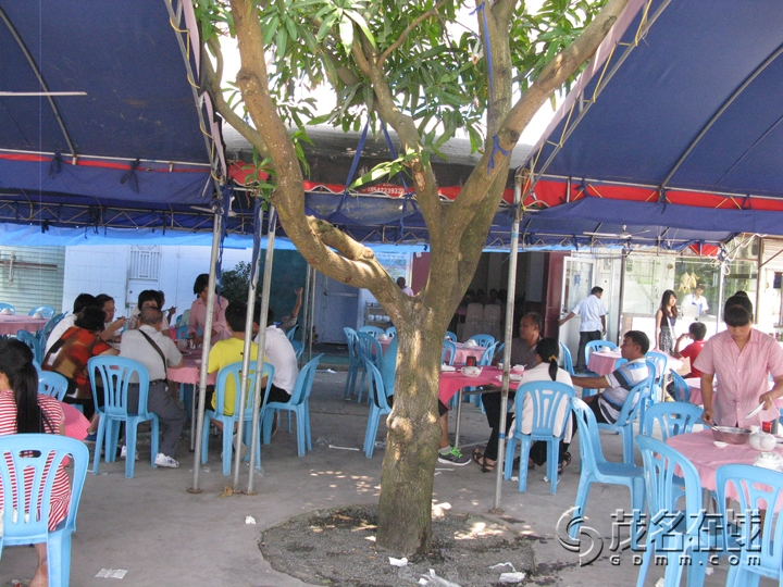 Ƭ 093.jpg