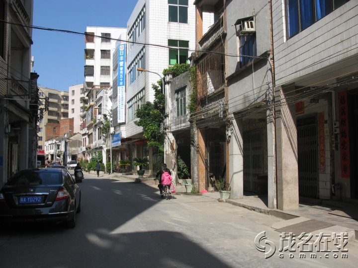 Ƭ 095.jpg