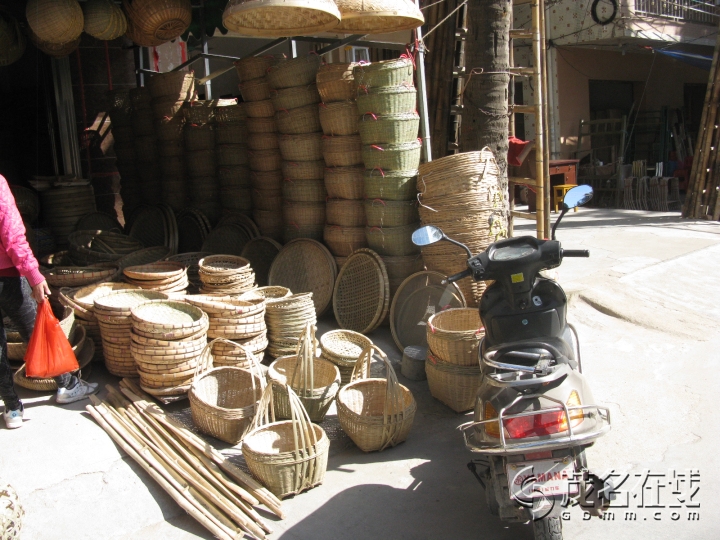Ƭ 082.jpg