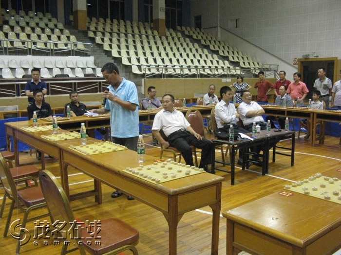 Ƭ 050.jpg