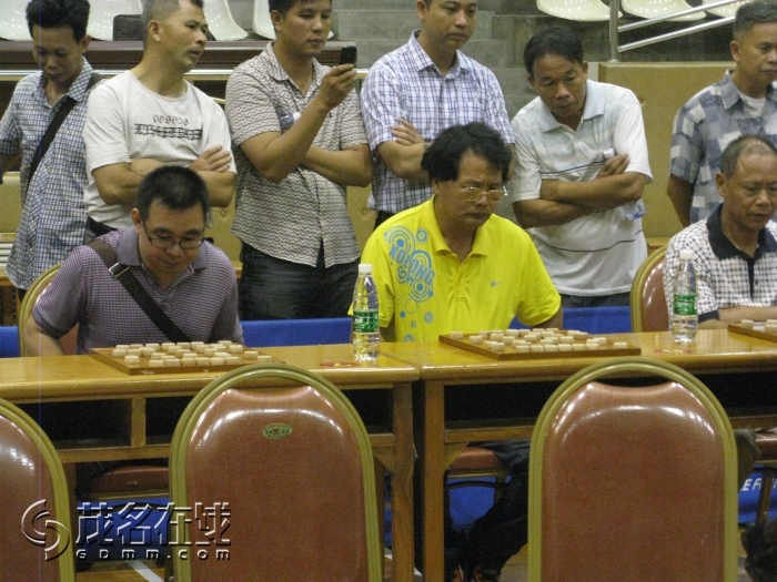 Ƭ 081.jpg