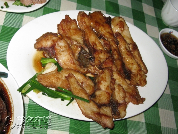 Ƭ 042.jpg