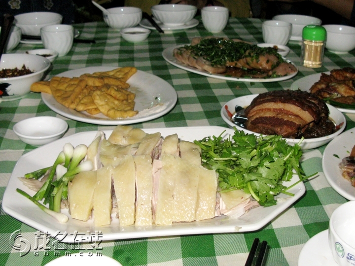 Ƭ 043.jpg