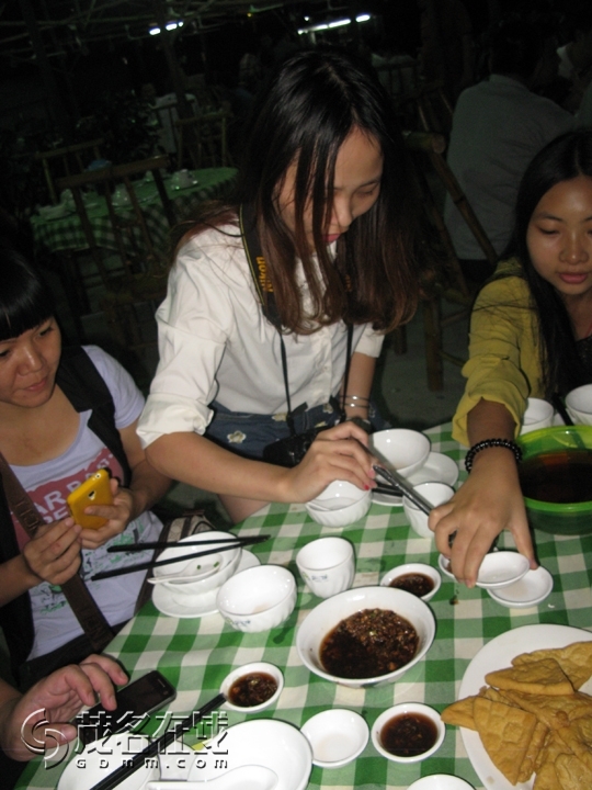 Ƭ 041.jpg