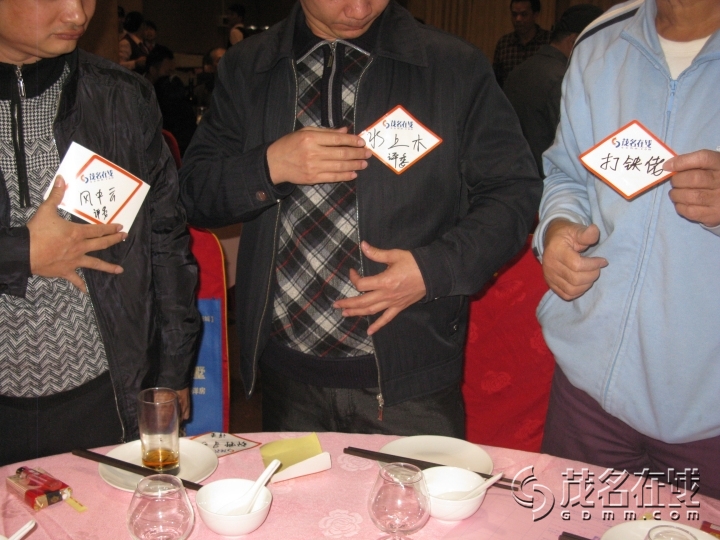 Ƭ 068.jpg