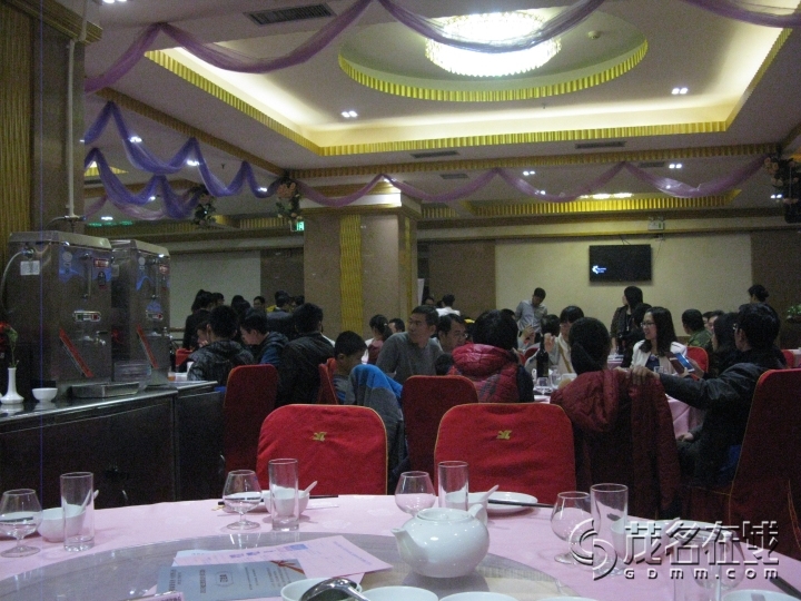Ƭ 037.jpg