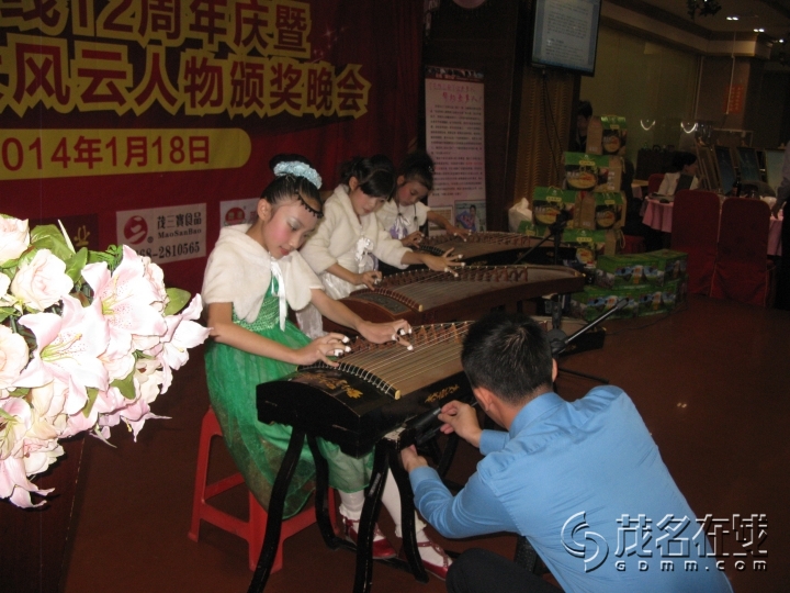 Ƭ 087.jpg