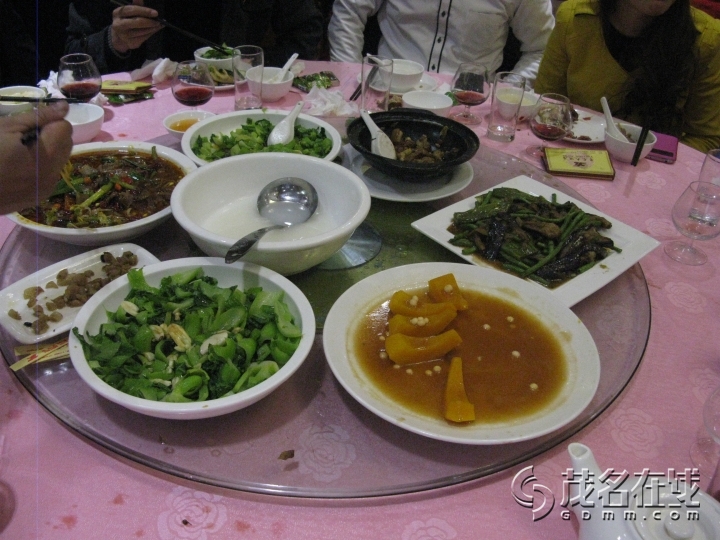 Ƭ 095.jpg