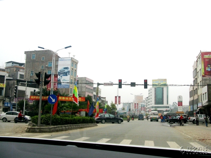 Ƭ 004.jpg