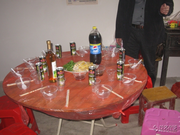 Ƭ 084.jpg