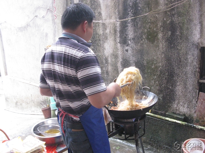 Ƭ 059.jpg