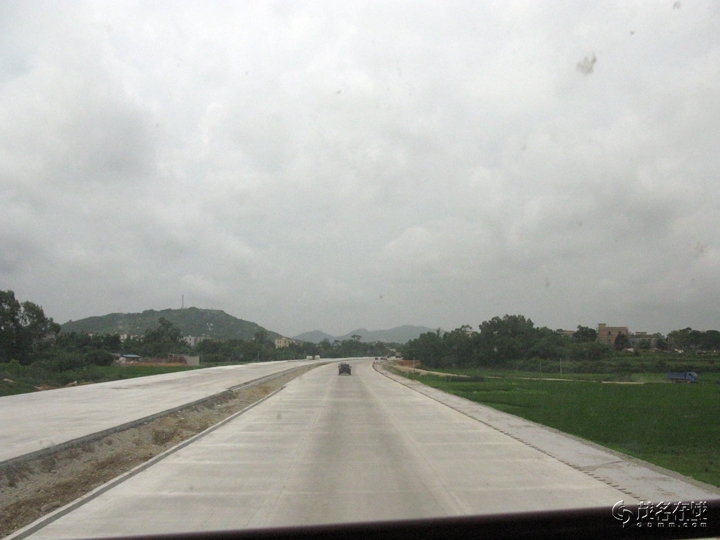 Ƭ 025.jpg