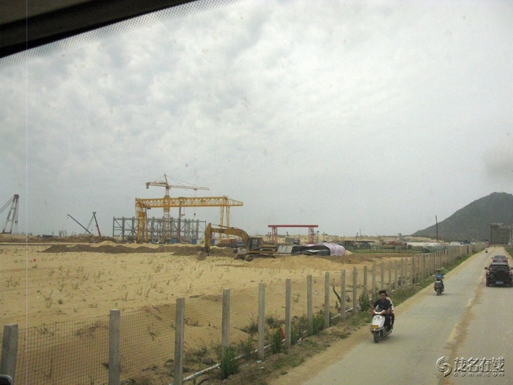Ƭ 066.jpg