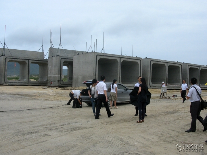 Ƭ 080.jpg