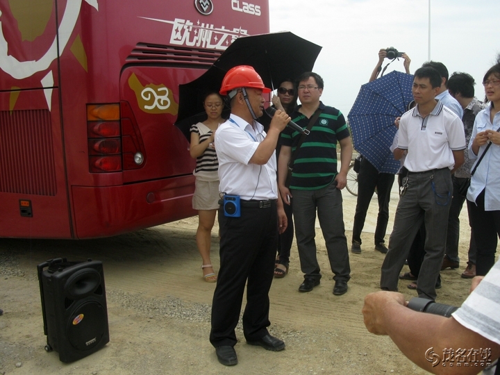 Ƭ 165.jpg