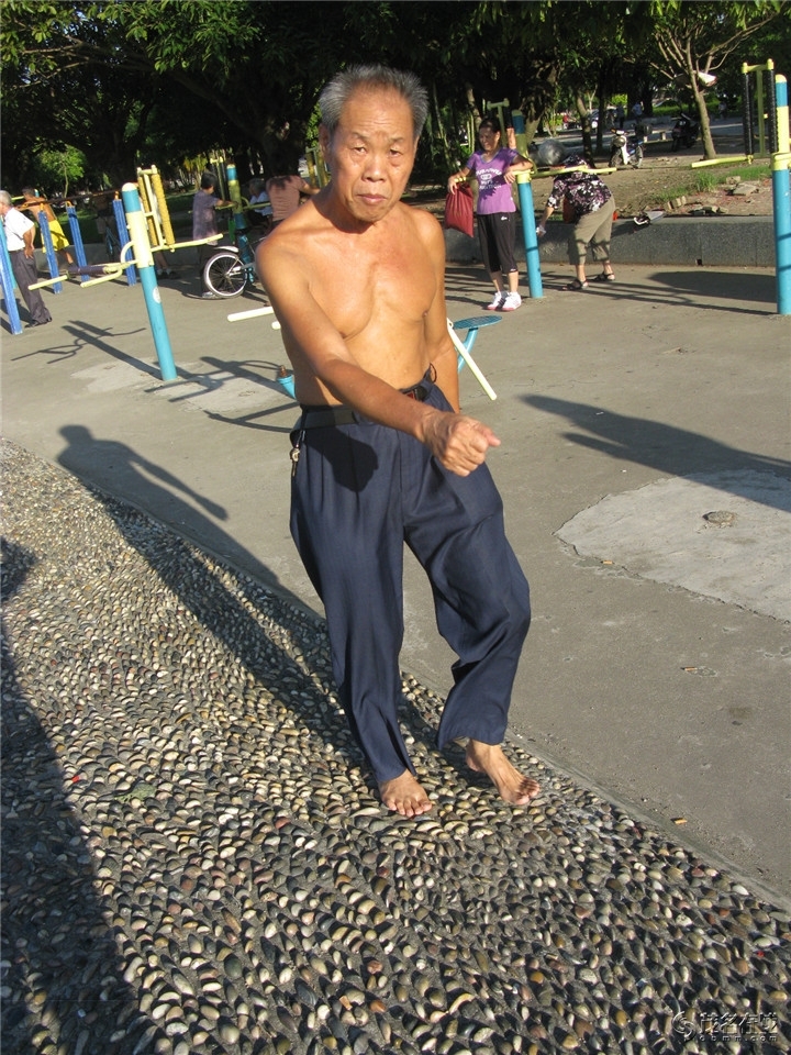 Ƭ 028.jpg