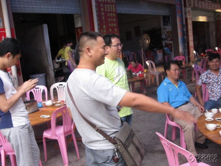 Ƭ 021.jpg