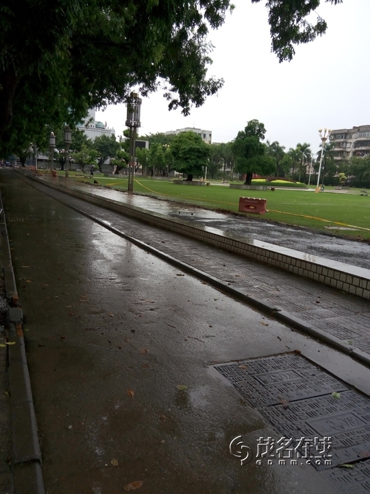 P50721-144325.jpg