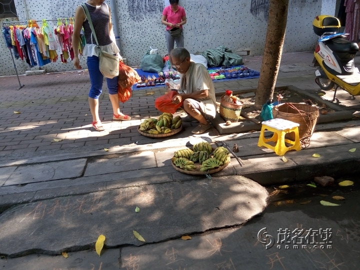 P50812-085314.jpg