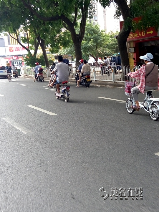 P50813-083336.jpg