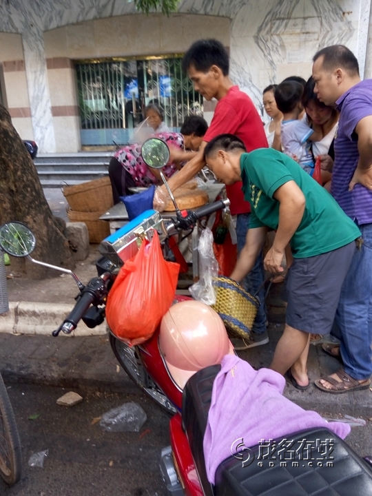 P50827-081337.jpg