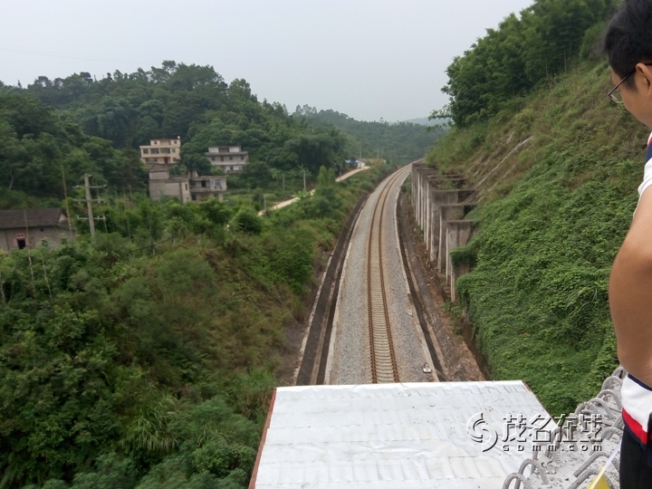 P50912-143303.jpg