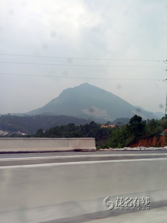 P50912-150936.jpg