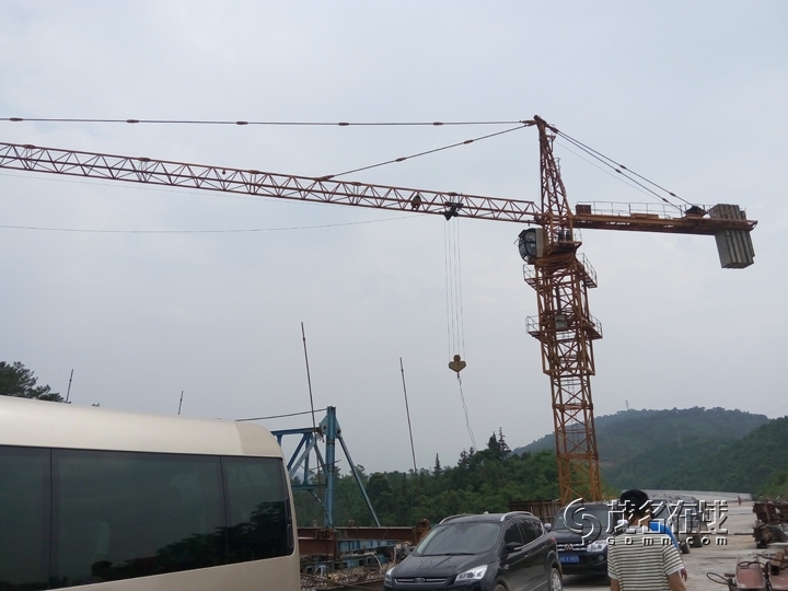 P50912-143515.jpg
