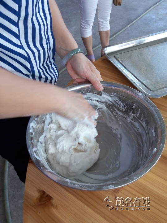 P50924-120138.jpg