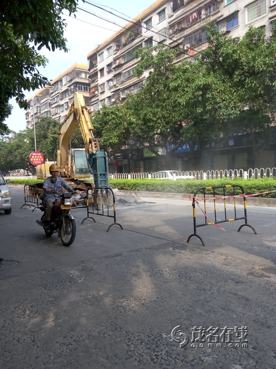 P51019-085947.jpg