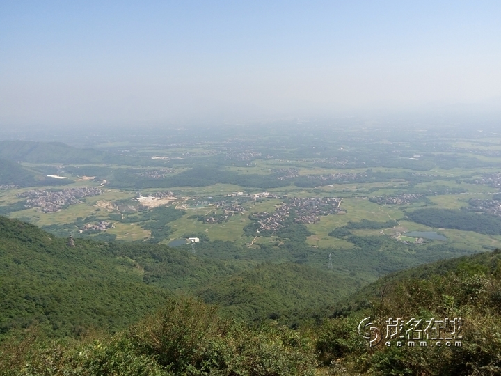 P51017-121429.jpg