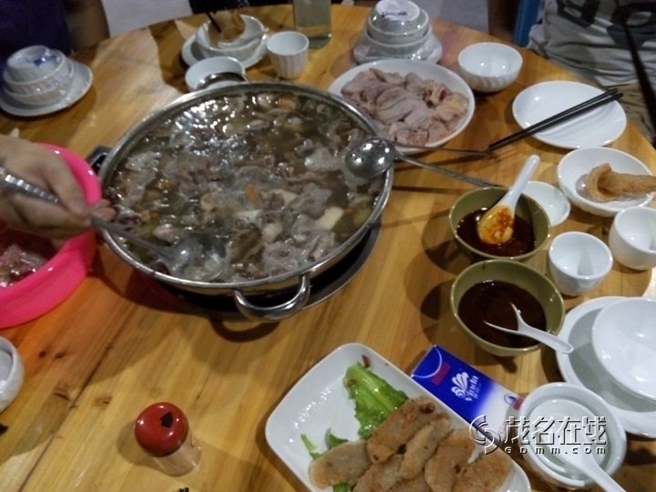 P51110-180147.jpg