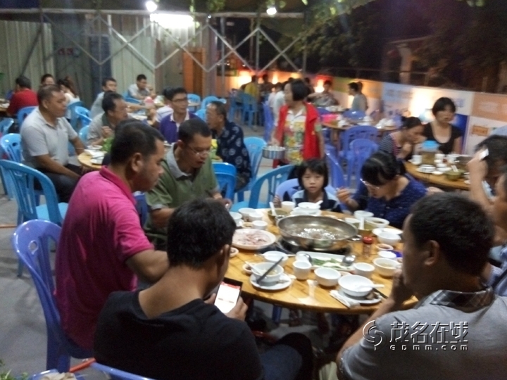 P51110-181812.jpg