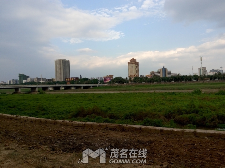 P60930-163803.jpg