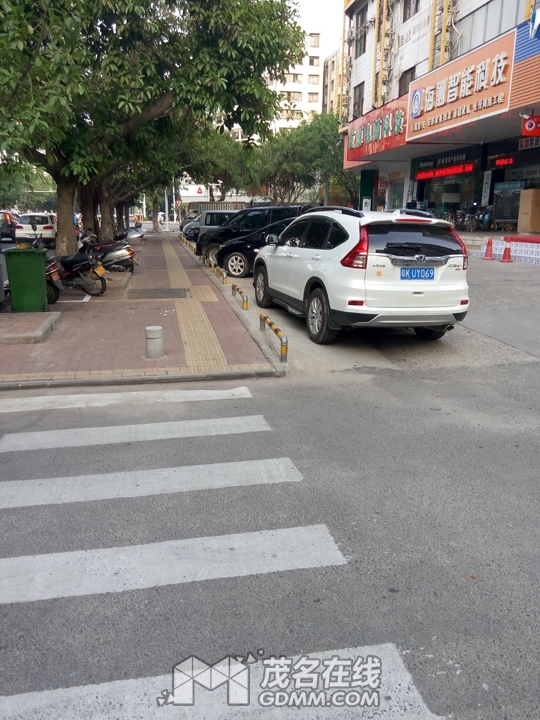 P61022-163837.jpg