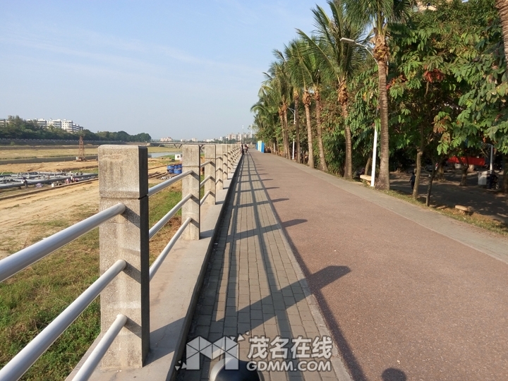 P61205-154531.jpg