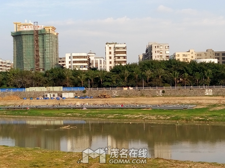 P61205-161758.jpg