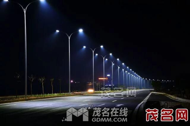 ec40a24bd11373f09434dedaad0f4bfbfbed046a.jpg