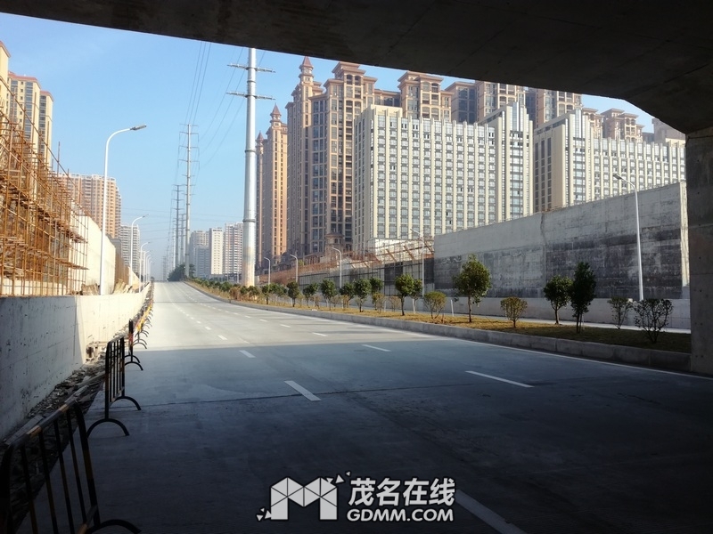 100403cchebikbk6rfphr7.jpg